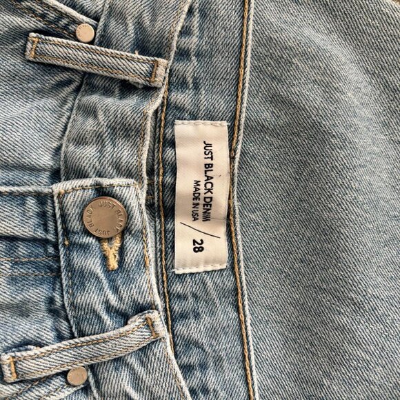 Distressed Skinny Jeans from Revolve - Picture 4 of 7